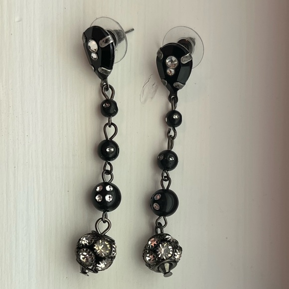 Black Soirée Dangle Drop Fashion Earrings - Picture 8 of 12